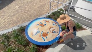 Loggerhead MarineLife Center unveils news baby sea turtle mural