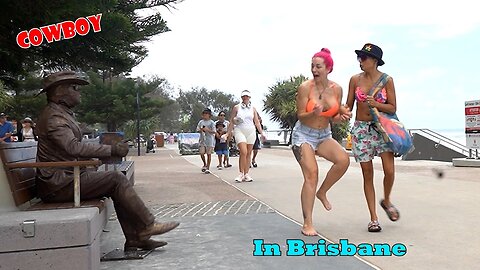 Cowboy_prank in Australia funniest reactions. lelucon statue prank. luco patung