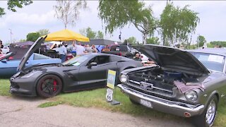 Dads celebrate Father's Day at Kewaunee car show