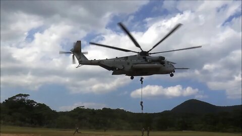 Force Recon Marines Practice Fast-Rope Inserts