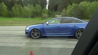 700+ HP Tuned Audi RS6 V10 BiTurbo vs 575 HP BMW X5M (stock)