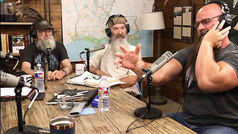 Uncle Si Will Never Fight a Girl, But It's Not Why You Think & the Champion Arm Wrestler | Ep 314
