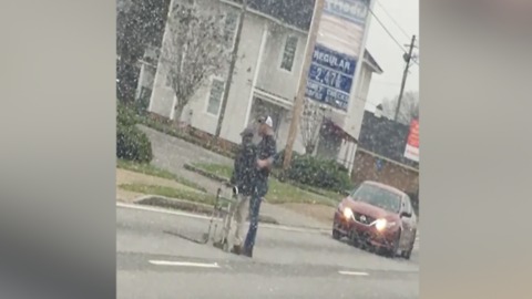 GOOD SAMARITAN! Man stops traffic to walk elderly across street - ABC15 Digital