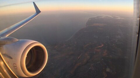 Qantas B737-800 takeoff at sun rising Adelaide