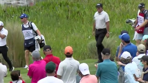Fans follow Phil Mickelson at Honda Classic