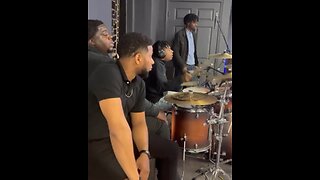 Nigel on drums - Praise Break - Dope drummer