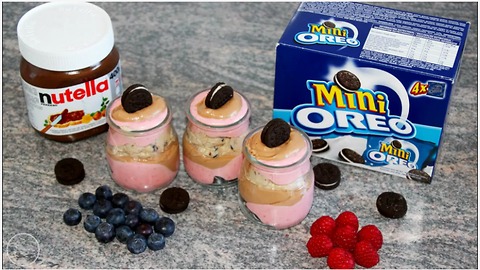 Quick Oreo & Nutella dessert party shots