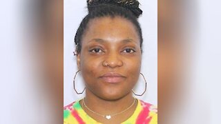 Las Vegas police identify mother sought after abandoning child on Strip