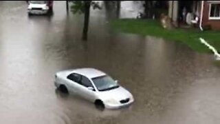 Des inondations soudaines submergent les résidents de l'Illinois