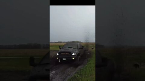 LIFTED DODGE MUDDING with tow mirrors 👀🔥 #liftedtrucks #offroad #4x4