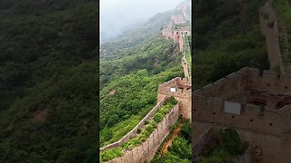 🌿🌿 The Great Wall from Above: A Spectacular Drone Flight over China's Iconic Landmark 🌿🌿