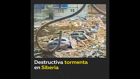 Fuertes vientos arrancan árboles y dañan edificios al azotar Siberia