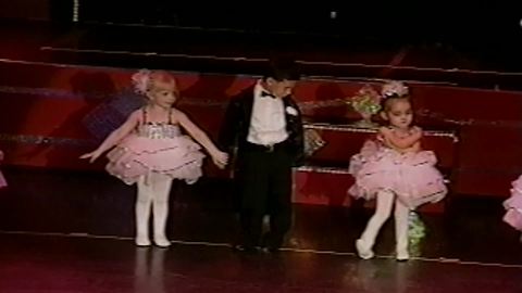 Funny Tot Girl Refuses To Dance On Stage