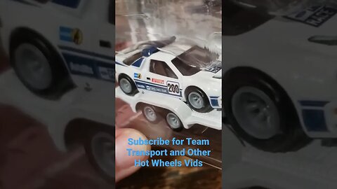 Hot Wheels Team Transport Ford RS200