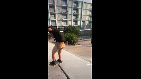 Skateboarding clips