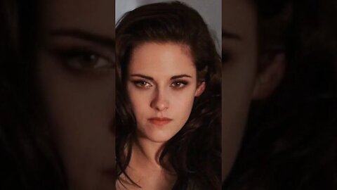 Kristen Stewart being the best Bella Swan #kristenstewart #bella #bellaswan #twilight #iconic