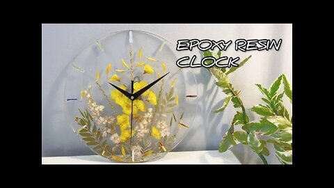 Epoxy resin clock with flowers! Very simple and incredibly beautiful!