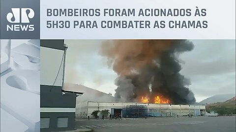 Incêndio atinge depósito das Casas Bahia em Duque de Caxias