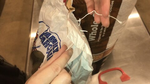 EASILY open food sacks by “pulling the string”