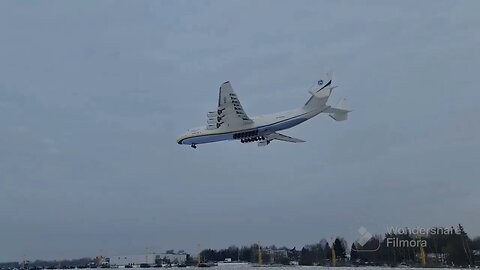 Antonov An-225 Mriya (UR-82060) e o Antonov An-124-100M Ruslan (UR-82007) em Rzeszow-Jasenki(🇵🇱)