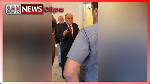 CNN Corners Giuliani - Vernon Jones Defends America's Mayor So He Can Leave Room - 2673