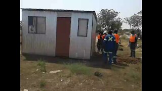 People left homeless as shacks are flattened in Rustenburg (NAy)