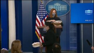 Journalists Were REALLY Excited For Cookies From Psaki