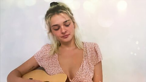 Charlotte Lawrence - "Yellow" | Charlotte's Web Episode 1