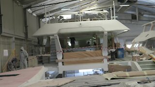 SOUTH AFRICA - Cape Town - Boat building (Video) (nBM)