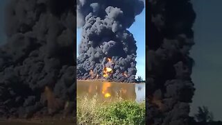 Huge blaze at Mexico's largest oil storage facility in Veracruz #trending