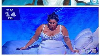 ‎@Lizzo Recreates A Painting Of A Non Fat Woman 🫢