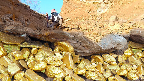 amazing day! a gold miner found a lot of gold under stone at mountain million years