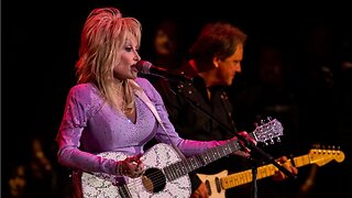 Dolly Parton To Read Bedtime Stories In A Weekly Series