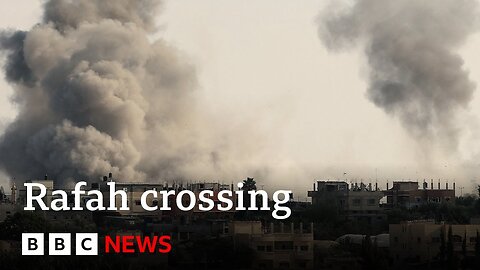 Airstrike hits area of Rafah crossing at Gaza-Egypt border - BBC News