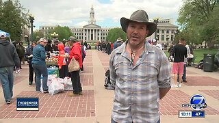 Denver Good Samaritan hosts BBQ for homeless to spread message of hope