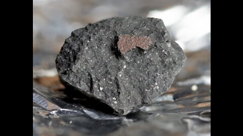 'Astonishingly rare' fireball meteorite found in UK driveway