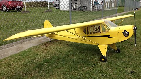 Huge Quarter Scale Piper Cub RC Plane Flying