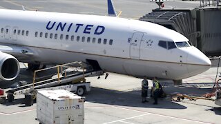 United Airlines To Require New Employees Be Vaccinated For COVID-19