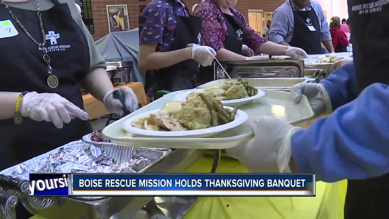 Boise Rescue Mission holds Thanksgiving dinner
