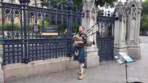 bag pipes being played at Westminster #london