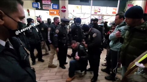 Protesters Arrested In Burger King For Refusing To Show Vaccine Cards