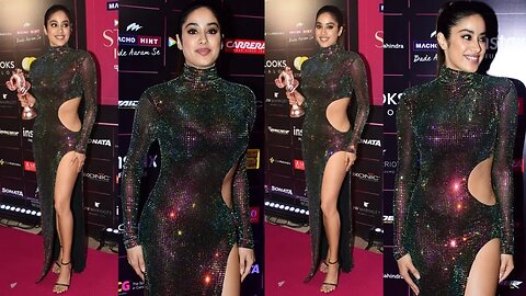 Hottie 🤩 Janhvi Kapoor Looks So Stunning as she Arrived on Redcarpet of Style Icons Awards 🔥📸
