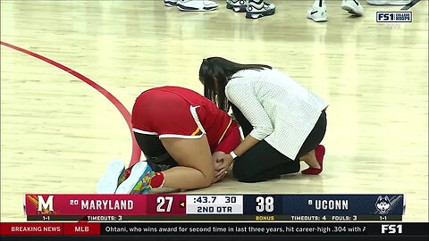 Kubek ELBOWED In THROAT, No Foul, Refs Rule Incidental Contact | #8 UConn Huskies vs #20 Maryland