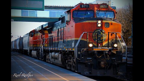 Dash 9 BNSF H1 Leading (first time) and more Action - Staples Sub