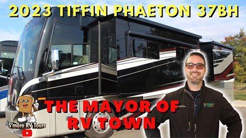 2023 Tiffin Phaeton 37BH Tour With The Mayor of RV Town 🤯 Fancy Enough For You?