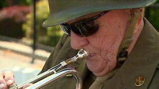 BOLDERBoulder bugler Stewart Boone still playing his trumpet at 97