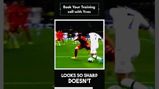 Why this football move is so effective!! #shorts #football #soccer