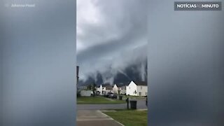 Apocalipse? Nuvens assustadoras deixam moradores em pânico