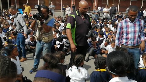 SOUTH AFRICA - Cape Town - Nerina Primary Uniform Handover (Video) (3MU)