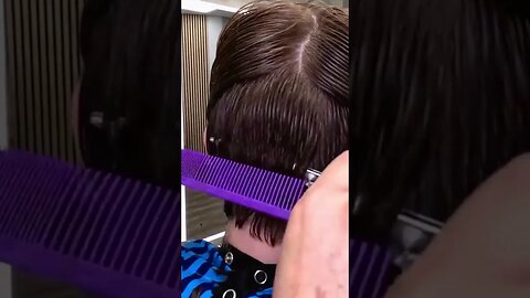 How to scissor cut men’s hair scissor over comb technique #barberskills #haircut #barber
